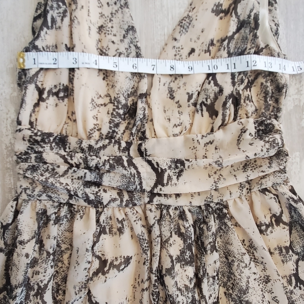 𝅺H&M Dress Black and Cream - Picture 5 of 8